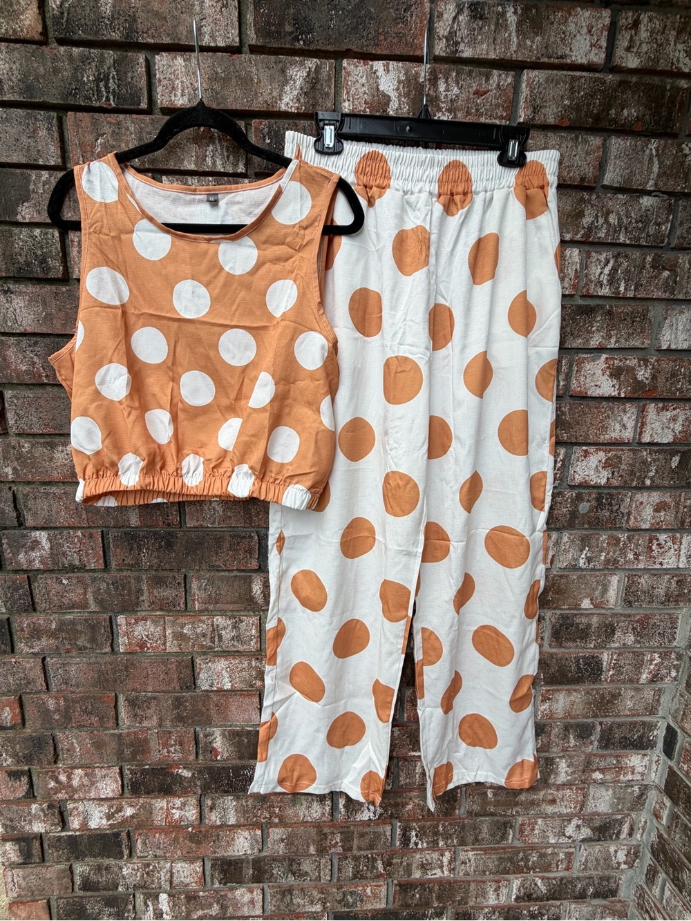 Women’s Polka Dot Two-Piece Set -l